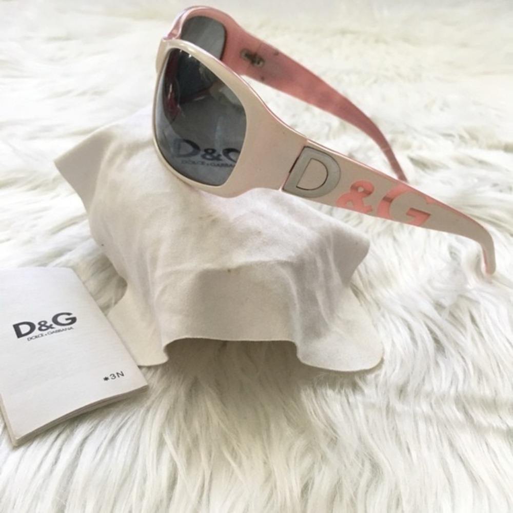 D&G White and Pink Women's Sunglasses - Picture 3 of 16